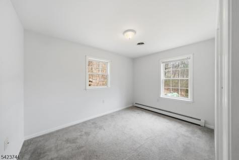 911 Upper Drive Stillwater NJ 07860