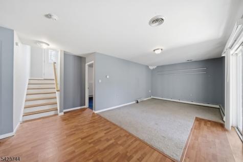 911 Upper Drive Stillwater NJ 07860
