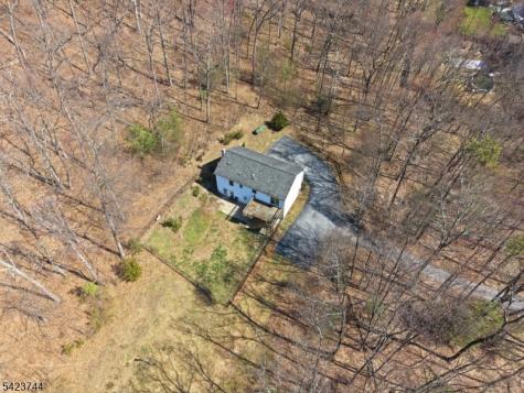 911 Upper Drive Stillwater NJ 07860