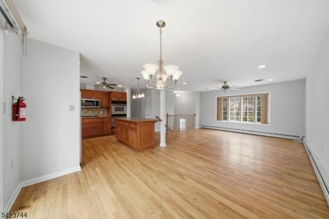 911 Upper Drive Stillwater NJ 07860