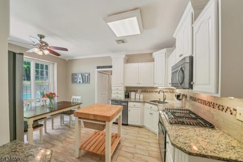 44 Nestlingwood Drive Washington NJ 07853