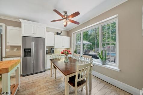 44 Nestlingwood Drive Washington NJ 07853