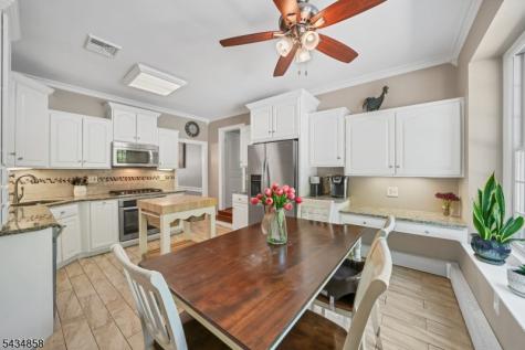 44 Nestlingwood Drive Washington NJ 07853