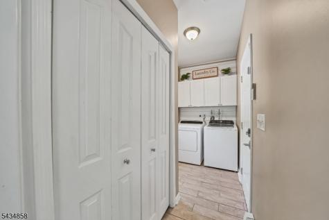 44 Nestlingwood Drive Washington NJ 07853
