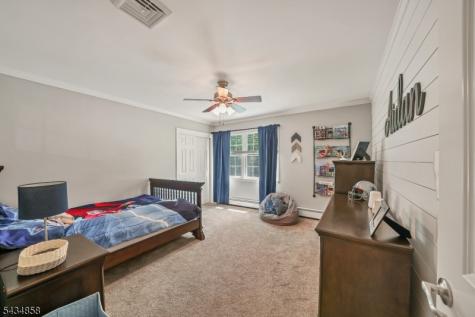 44 Nestlingwood Drive Washington NJ 07853