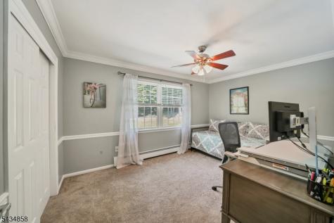 44 Nestlingwood Drive Washington NJ 07853
