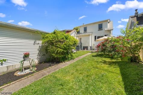 121 Smallwood Avenue Belleville NJ 07109