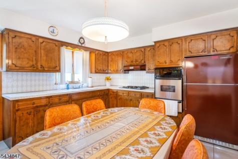 27 Bartsch Avenue Woodland Park NJ 07424