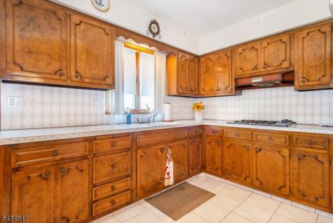 27 Bartsch Avenue Woodland Park NJ 07424