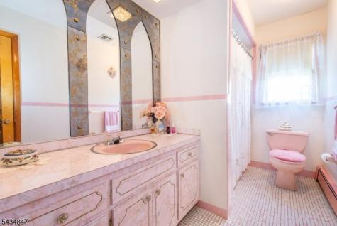 27 Bartsch Avenue Woodland Park NJ 07424