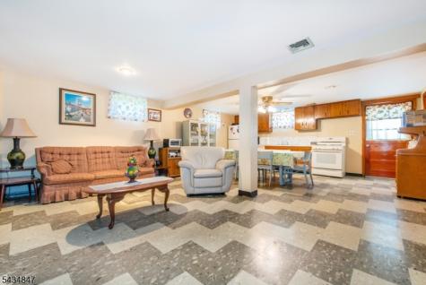 27 Bartsch Avenue Woodland Park NJ 07424