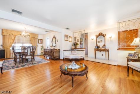 27 Bartsch Avenue Woodland Park NJ 07424