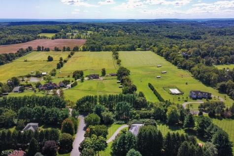 1 Pace Farm Road Tewksbury NJ 07830