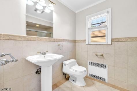 50 Leslie Street East Orange NJ 07017