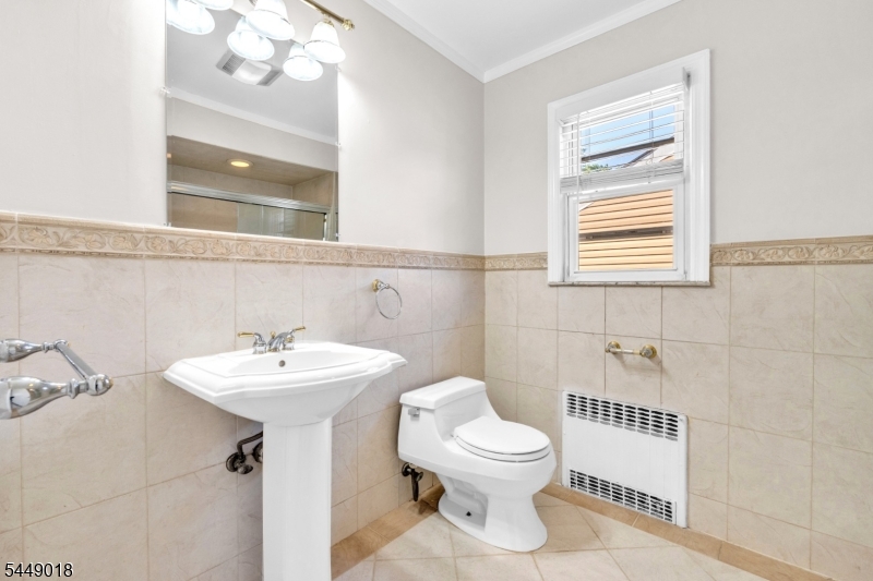 50 Leslie Street East Orange NJ 07017