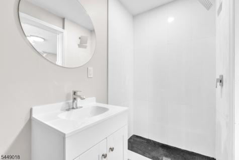 50 Leslie Street East Orange NJ 07017