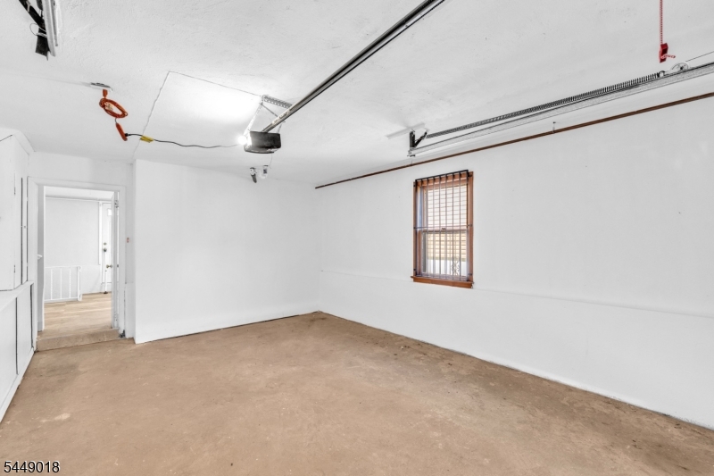 50 Leslie Street East Orange NJ 07017