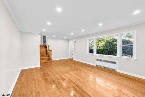 50 Leslie Street East Orange NJ 07017