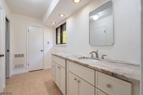 7 Twin Hills Drive Boonton NJ 07005