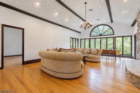 7 Twin Hills Drive Boonton NJ 07005