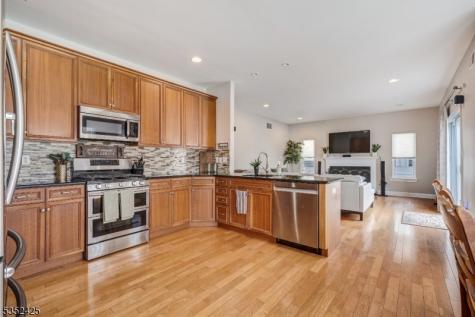 408 Old Georges Road North Brunswick NJ 08902