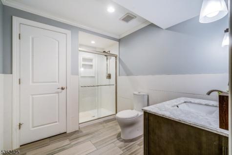 408 Old Georges Road North Brunswick NJ 08902