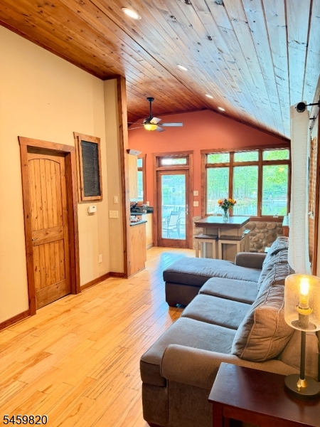 83 Sunset Trail Denville NJ 07834