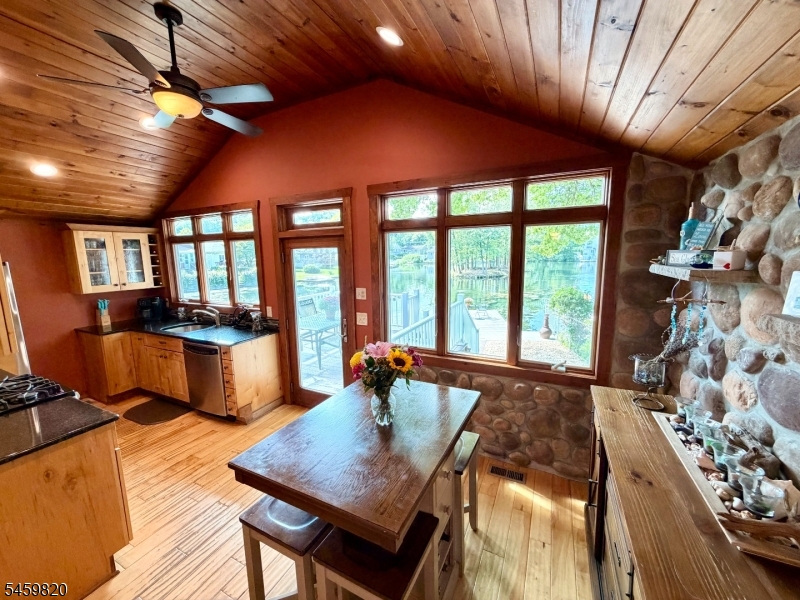 83 Sunset Trail Denville NJ 07834