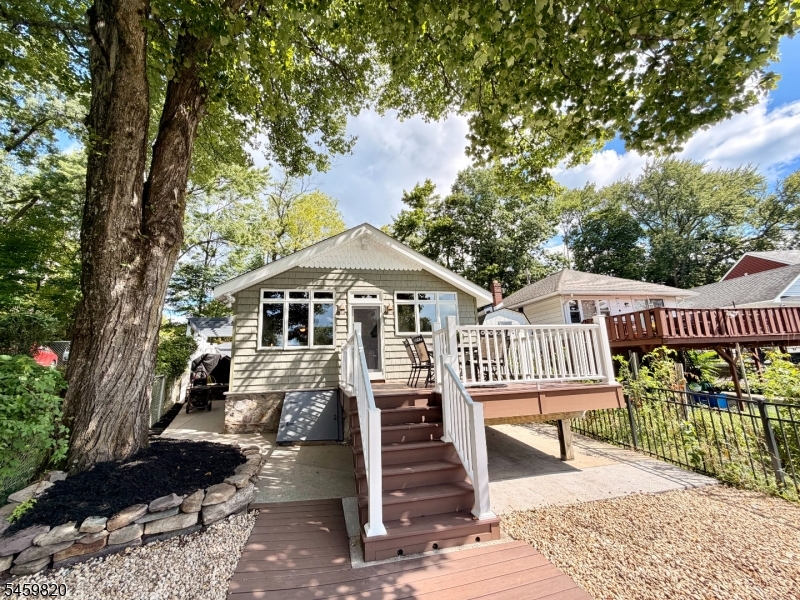 83 Sunset Trail Denville NJ 07834