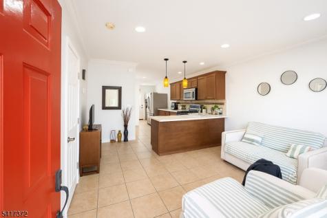 31 Kossuth Street Haledon NJ 07508