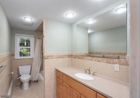 35 Rock Road West Green Brook NJ 08812