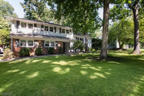 35 Rock Road West Green Brook NJ 08812