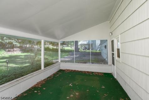 35 Rock Road West Green Brook NJ 08812