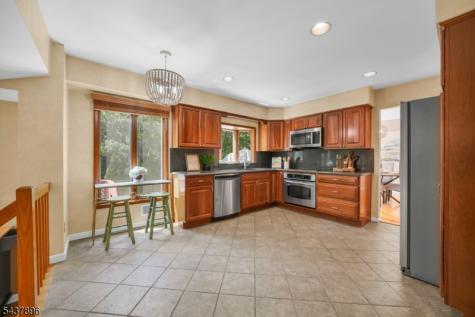 72 Agawam Drive Wayne NJ 07470