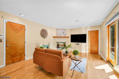 72 Agawam Drive Wayne NJ 07470
