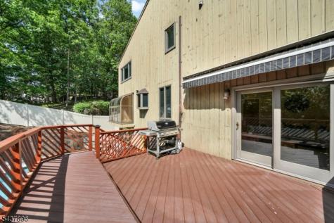 72 Agawam Drive Wayne NJ 07470