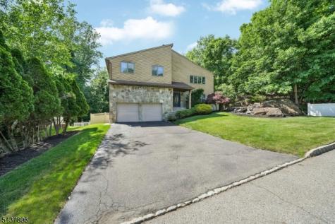 72 Agawam Drive Wayne NJ 07470