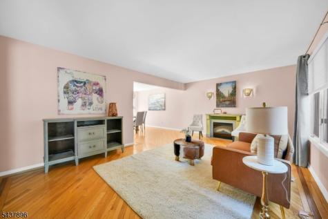 72 Agawam Drive Wayne NJ 07470