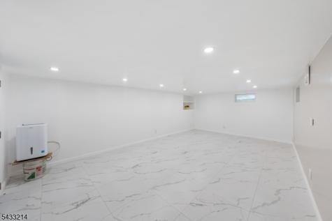 17 Carr Lane Roxbury NJ 07885