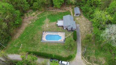 17 Carr Lane Roxbury NJ 07885