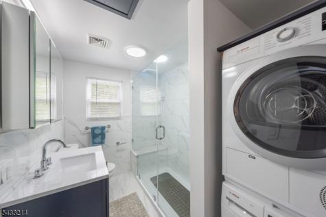 17 Carr Lane Roxbury NJ 07885