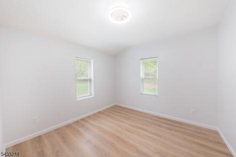 17 Carr Lane Roxbury NJ 07885