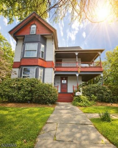 608 3RD Street Belvidere NJ 07823