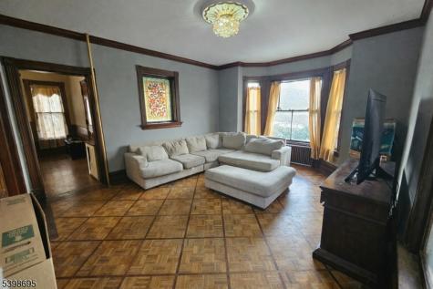 608 3RD Street Belvidere NJ 07823