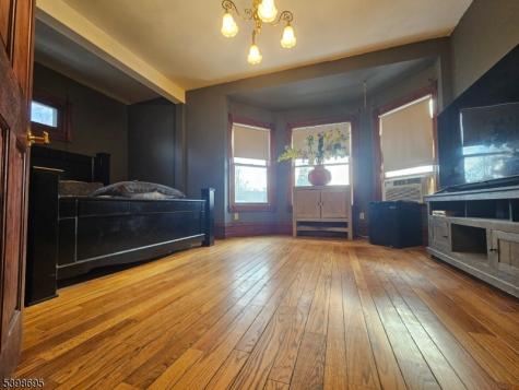 608 3RD Street Belvidere NJ 07823