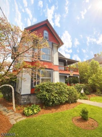 608 3RD Street Belvidere NJ 07823
