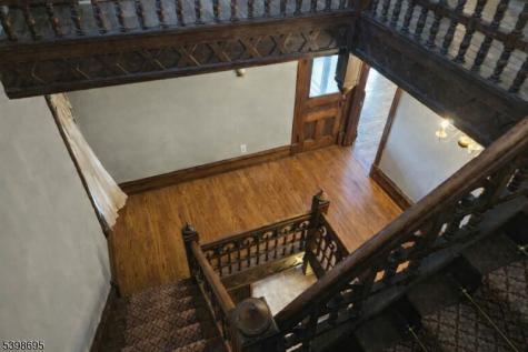 608 3RD Street Belvidere NJ 07823