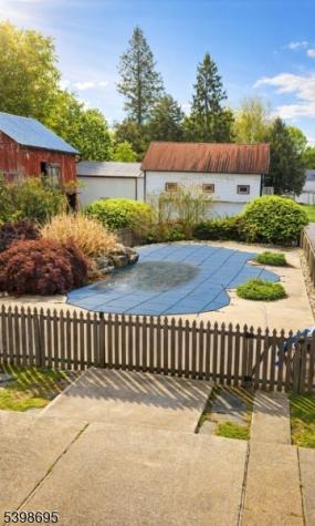 608 3RD Street Belvidere NJ 07823