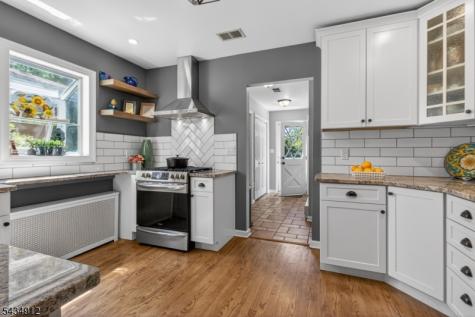 70 Berkley Avenue Woodbridge NJ 07067