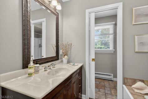 70 Berkley Avenue Woodbridge NJ 07067